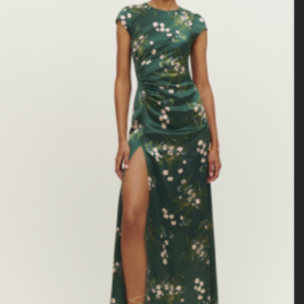 Tag on unworn reformation dress